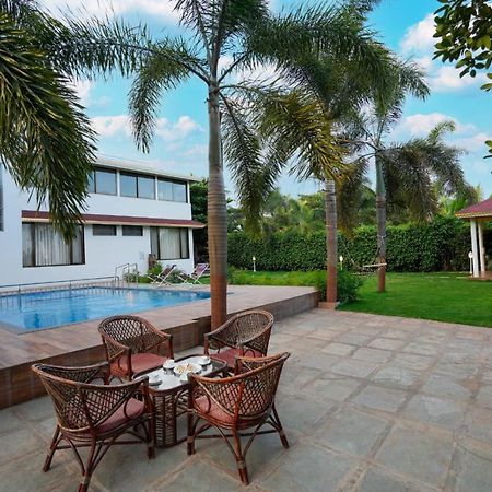 White Coco House 4Bhk Villa Nashik Buitenkant foto