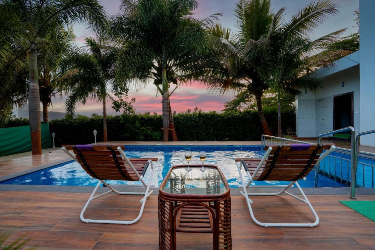 White Coco House 4Bhk Villa Nashik Buitenkant foto