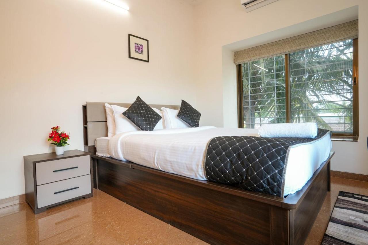 White Coco House 4Bhk Villa Nashik Buitenkant foto